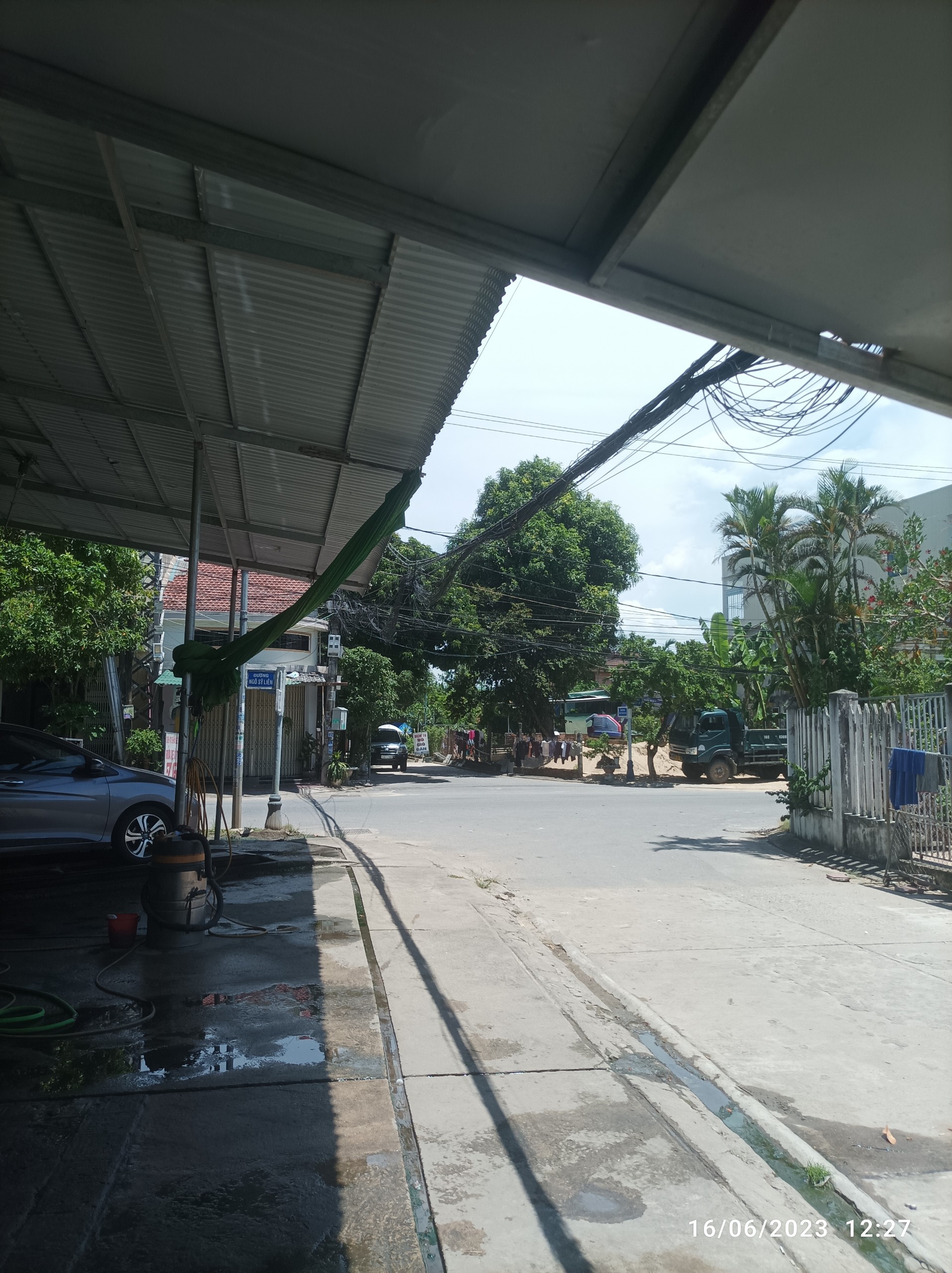 can sang nhuong cua hang rua xe va cham soc xe o to   - dia chi 79 ngo si lien phuong tran phu tp quang  ngai